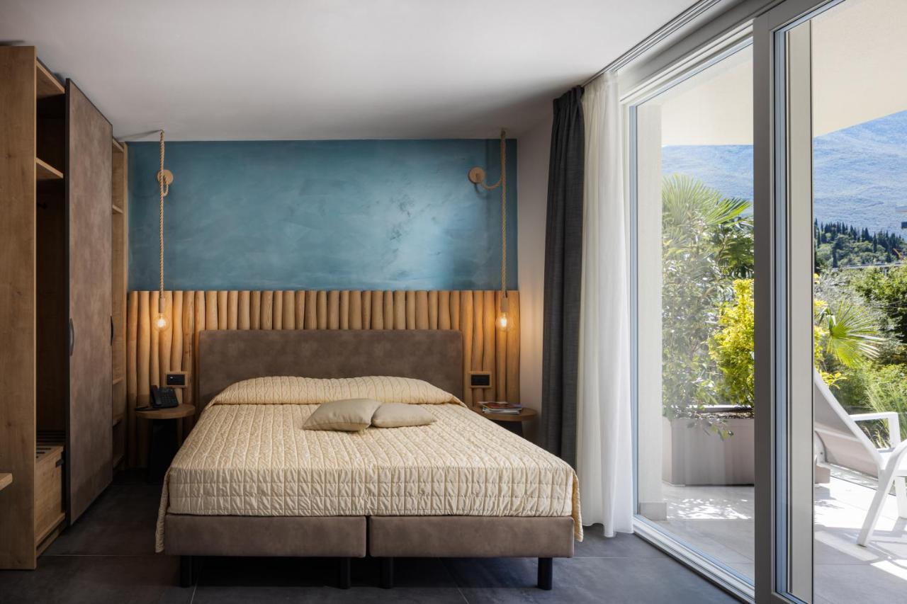 Aris Apartments & Sky Pool - Tonelli Hotels - Adult Friendly Рива-дель-Гарда Экстерьер фото