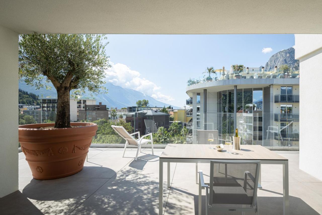 Aris Apartments & Sky Pool - Tonelli Hotels - Adult Friendly Рива-дель-Гарда Экстерьер фото